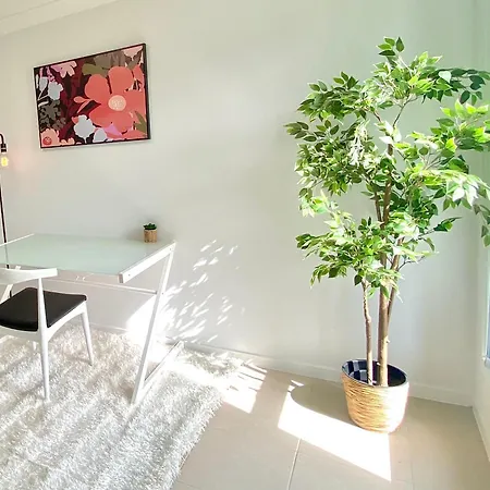 Edmondson Modern 4 Bedroom House Quiet & Convenient Prestons Exterior photo